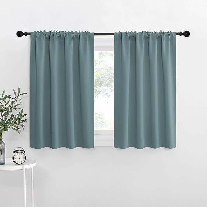 NICETOWN 2 Panels Blackout Curtains, Rod Pocket Thermal Insulated Drapes by NICETOWN