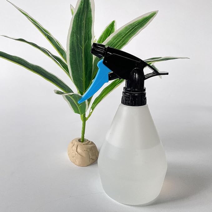 Toyvian 3pcs 500ml Portable Press-Type Garden Sprayers Humidifier Watering Cans - Image 4