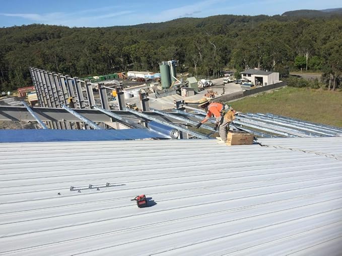 400sf White Reflective Foam Insulation Vapor Barrier Warehouse Building - Image 8