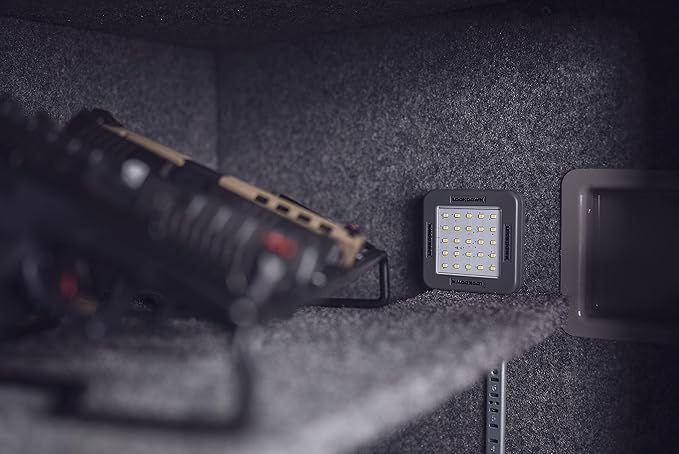 Lockdown Cordless Automatic 25 LED Vault Light - Image 2