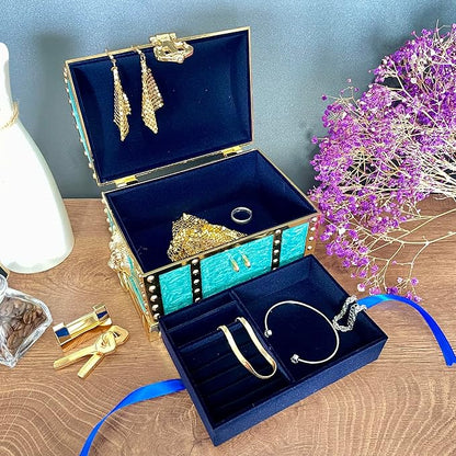 Large Double-layer Retro Metal Jewelry Chest, Pirate-style Lion Head Relief - Image 4