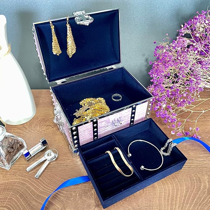 Large Double-layer Retro Metal Jewelry Chest, Pirate-style Lion Head Relief - Image 4